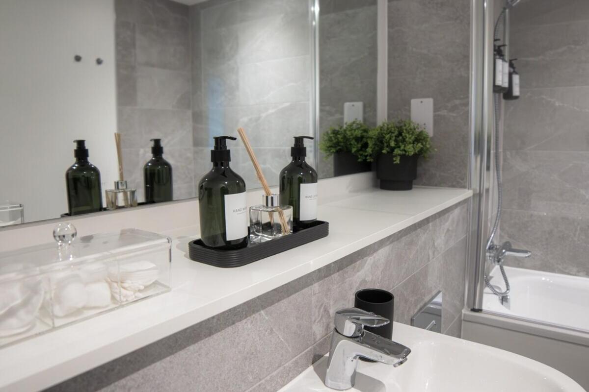 Luxury Mcr 2Bed,2Bath Apartment- Central Location! Manchester Kültér fotó
